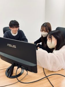 チームミーティング
